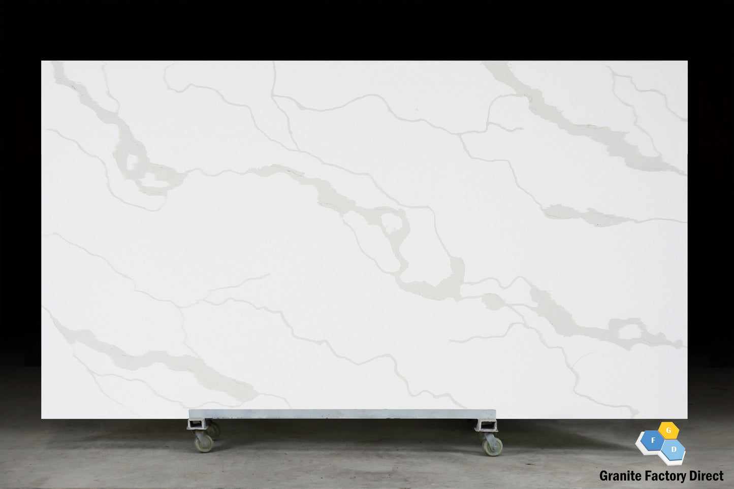 Calacatta Vencinza Quartz GFD100B Countertop Prefab and Slab for sale